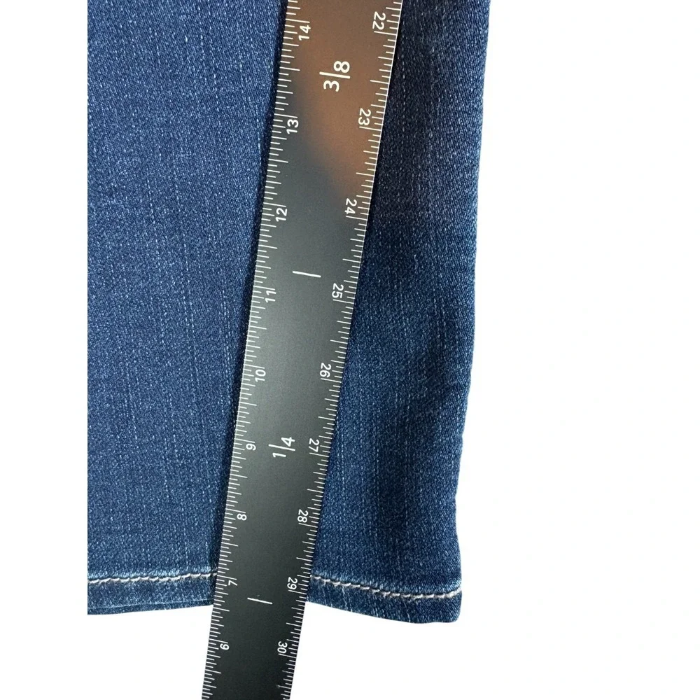 Silver Jeans product pair
